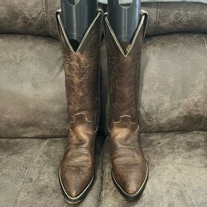 Justin Women’s Bay Apache Cowboy Boots size 5 1/2